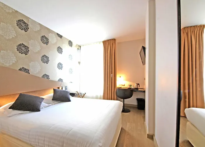 Hor Europe 4* Párizs