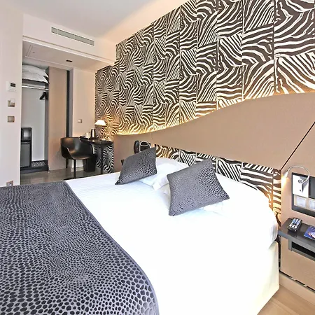 ホテル Hor Europe 4*